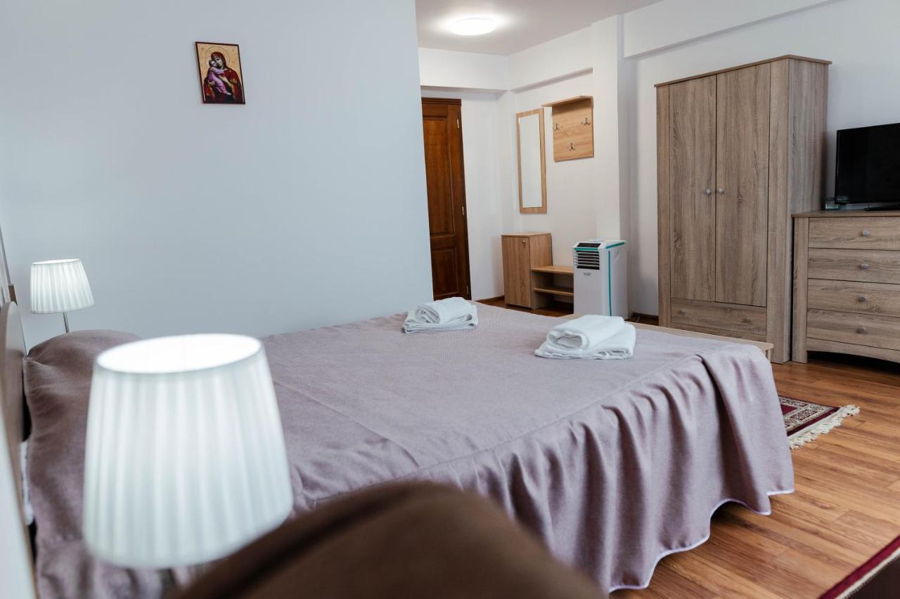 ホテル Casa Marta Sîmbăta de Sus エクステリア 写真