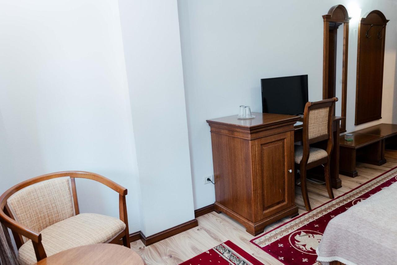 ホテル Casa Marta Sîmbăta de Sus エクステリア 写真
